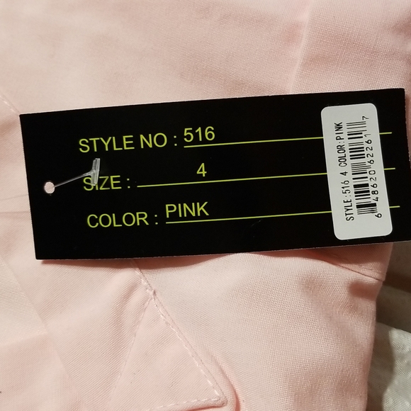 NWT KIDS MEDICAL SCRUBS PINK SIZE 4 - Picture 3 of 7